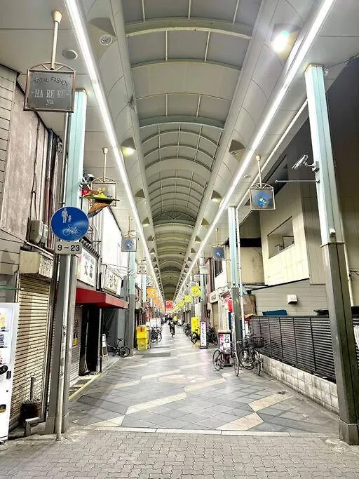 301号室駅2分格安和室民泊専用ミニキッチンとバスルーム付きアクセス抜群 Διαμέρισμα Οσάκα